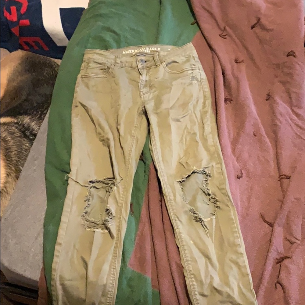 American eagle tomgirl jeans